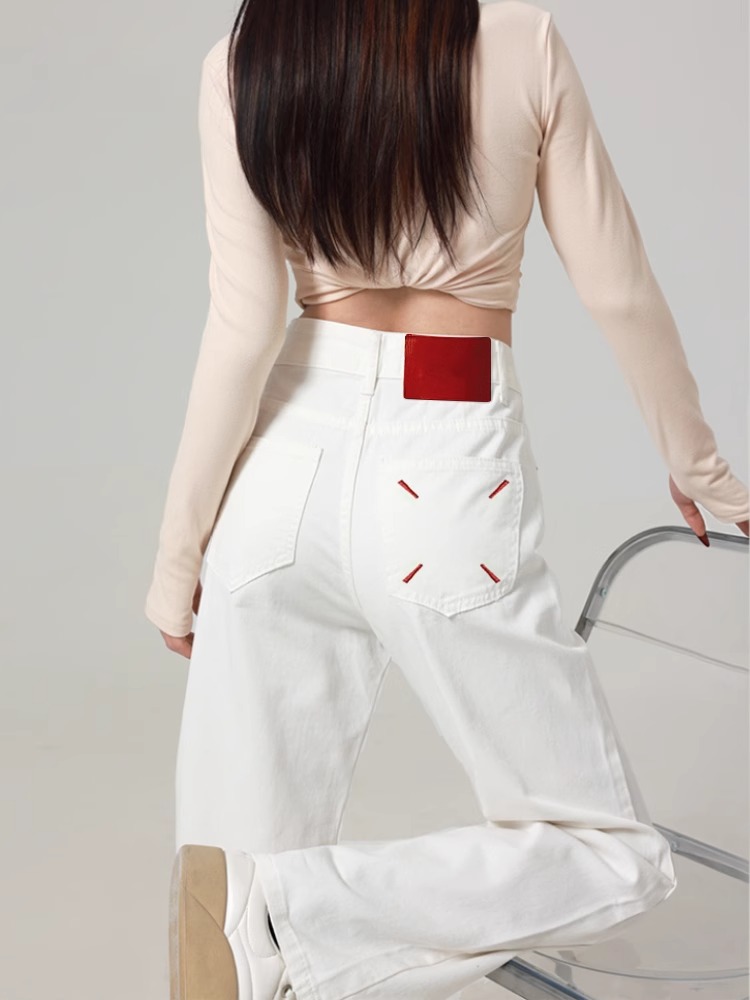 ストレートレッグ女性ジーンズ Y2K スタイルスリムフィットカジュアルパンツハイウエストルーズパンツ秋のファッショントレンディな白のデザイン