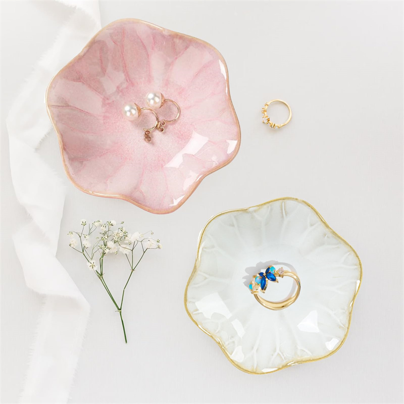 2 PCS Small Earrings Dish Ceramic Trinket Catchall Key Tray Nightstand Table Necklace Jewelry Dish 4.3 Inches White Pink Green