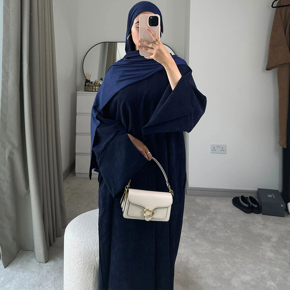 クラシックなデザインのロングアバヤ冬コーデュロイ分割袖アバヤ女性イスラム教徒のドレス控えめな服女性アバヤファムローブ Musulmane