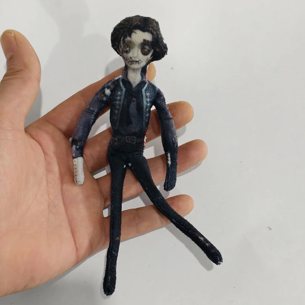 Identity V 作曲家囚人ルカ・マティアス・フロリアン・ノートンマスコットコスチュームぬいぐるみ10cm人形コスプレイベント用