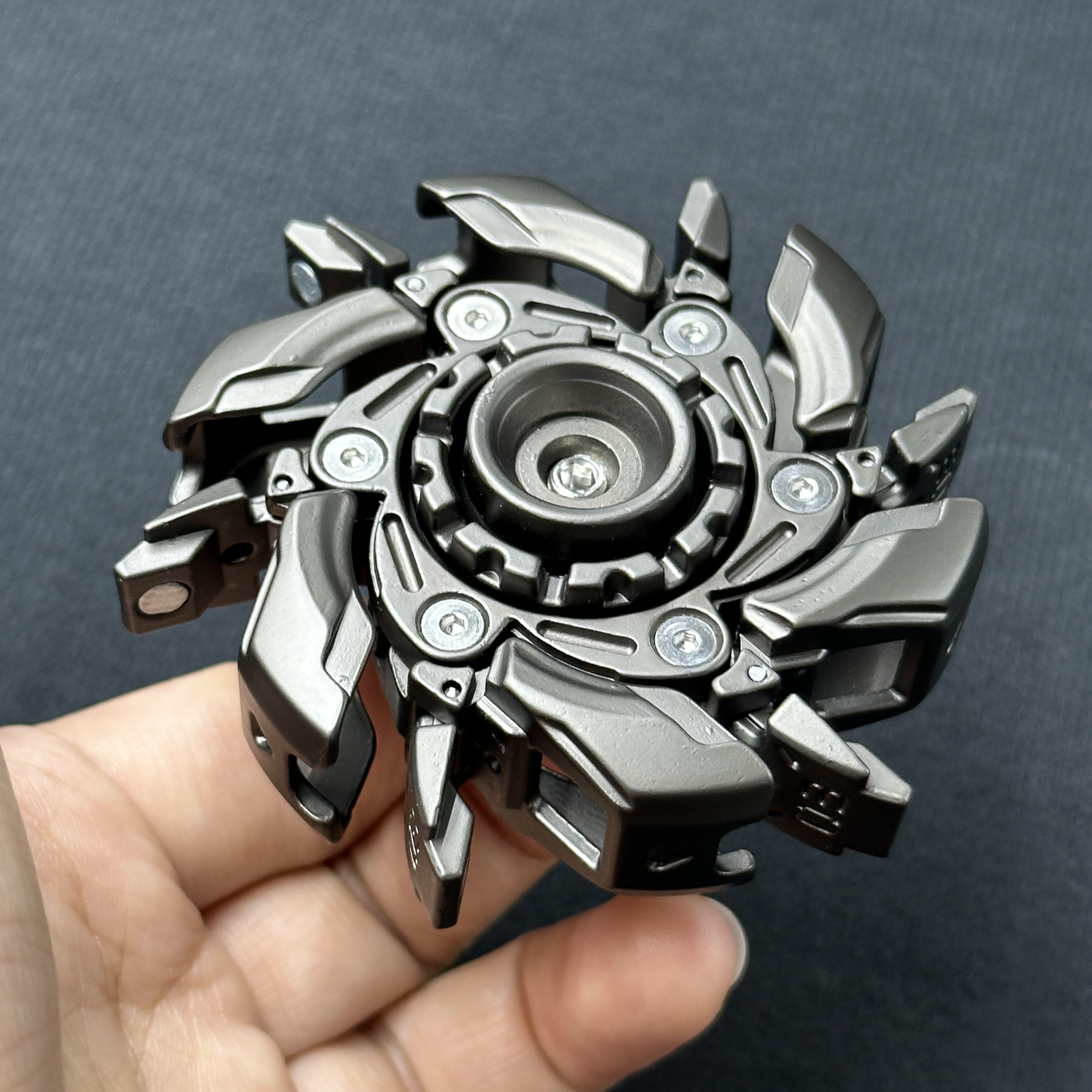 EDC フィジェットスライダー フィジェットおもちゃ ストレス解消 大人用 磁気金属 そわそわムードバスター オープンアーマーこま フィジェットおもちゃ