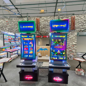 43インチ曲面モニター搭載コイン式スキルビデオゲーム機／WiFi対応、金属製筐体、1年間保証、英語／スペイン語