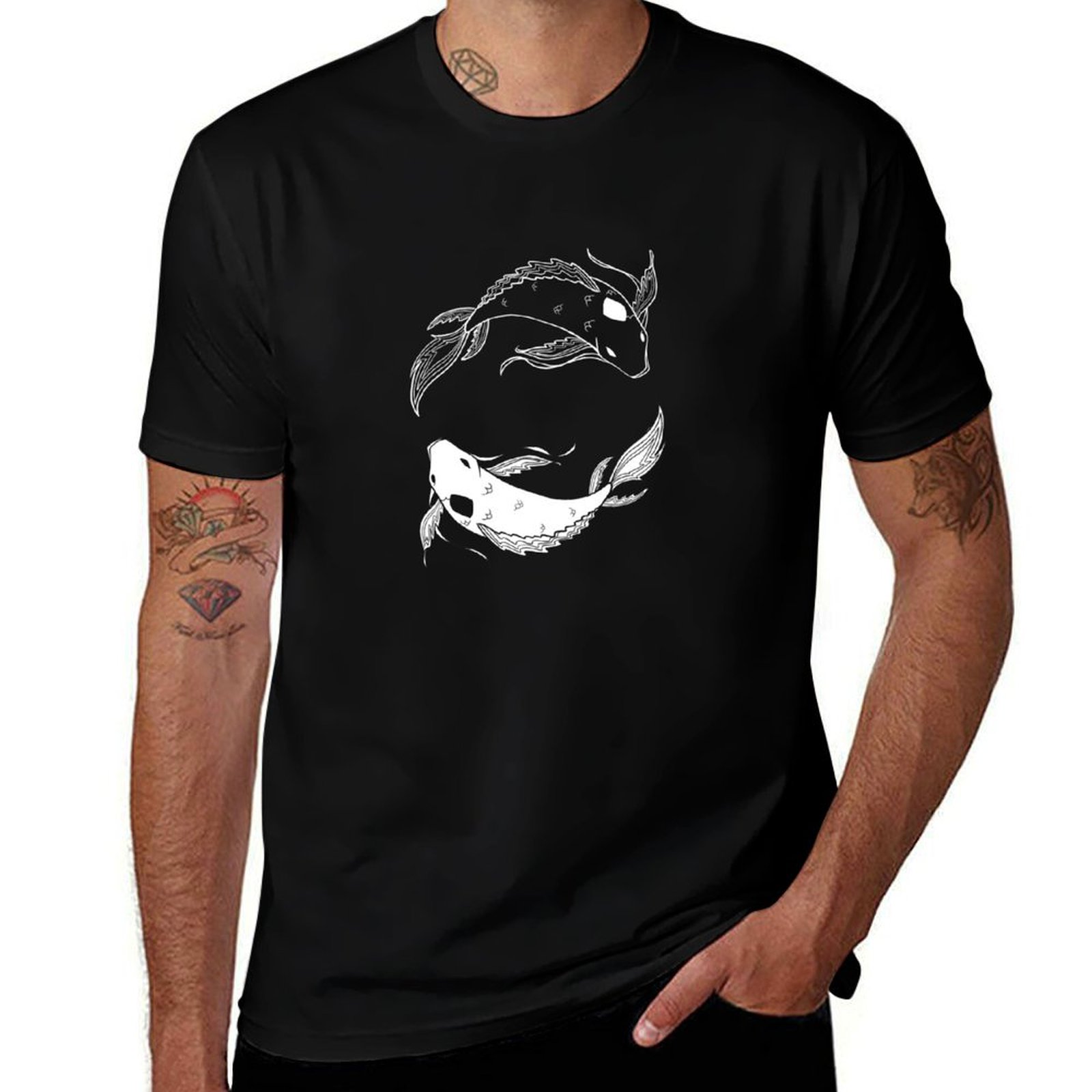 黒地に白の精霊魚アトラ Tシャツ アウトドア ワーク 半袖 トップス