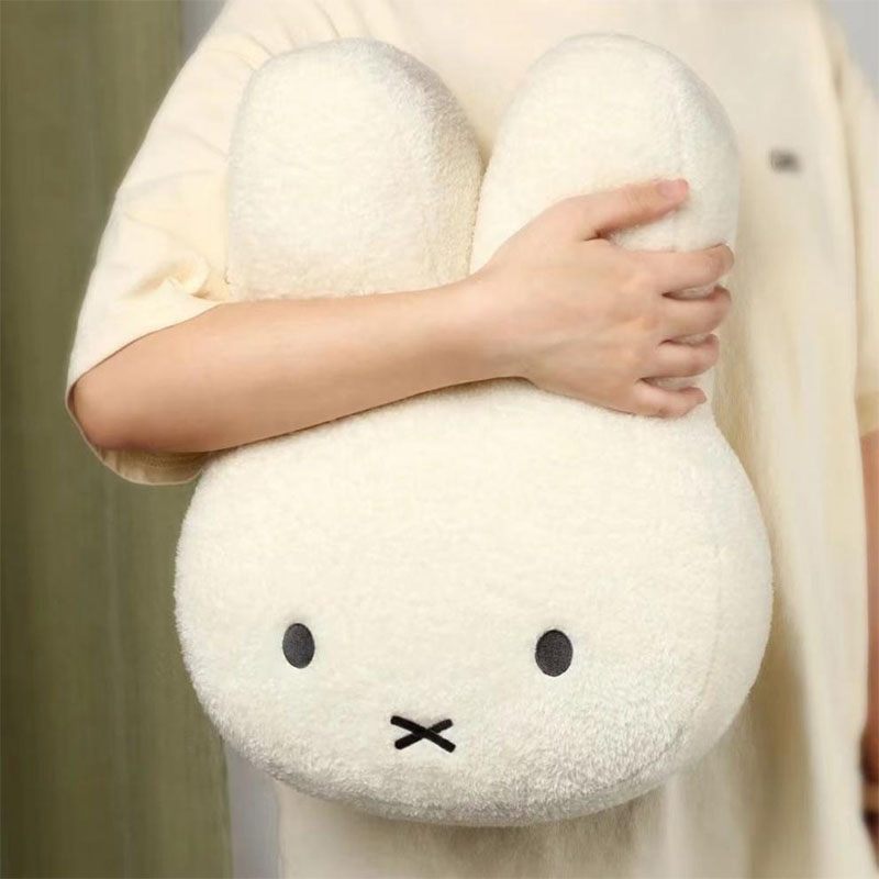 ミッフィー黒目かわいい人形ぬいぐるみかわいいベッド枕ソフトで快適なソファクッション枕ギフトおもちゃ女の子と男の子のため