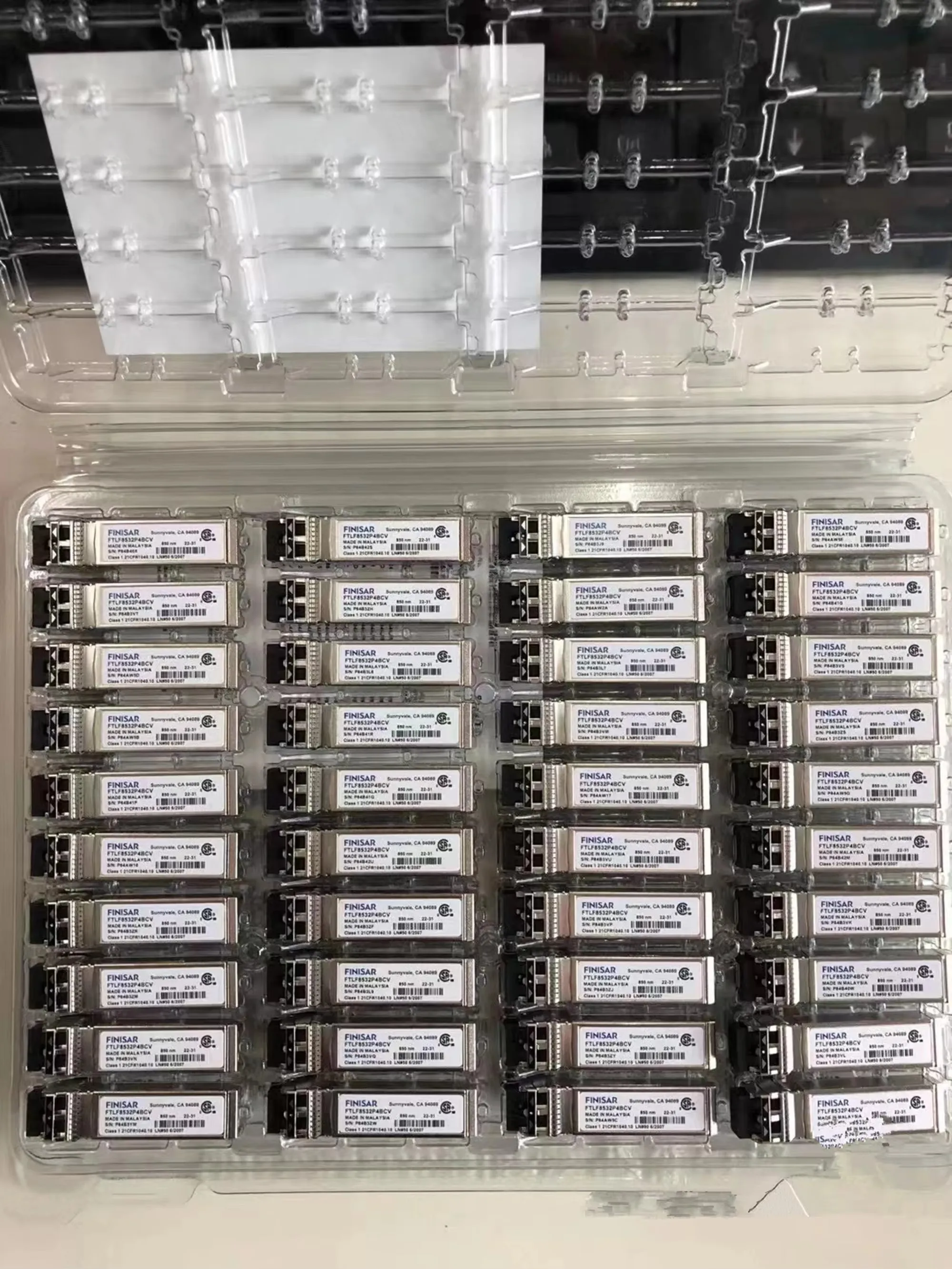 FINISAR 32G FC 光ファイバートランシーバー FTLF8532P4BCV 850nm デュプレックス LC SFP28 32GB SFP ファイバーモジュール