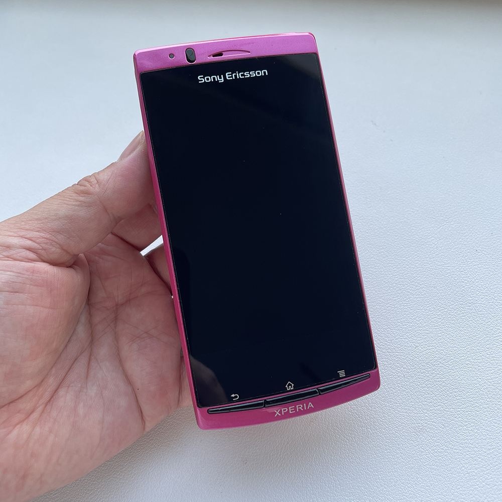 オリジナル ソニー エリクソン Xperia Arc S LT18 GSM 3G 携帯電話 4.2 インチ 8MP WiFi ロック解除携帯電話。Android 4 のみをサポート