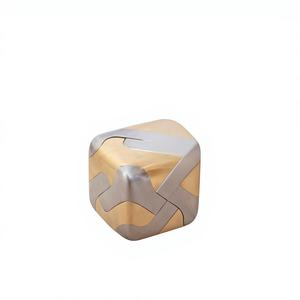 知育用金属ブロック　ストレス解消組み立ておもちゃ　クリスマステーマのティーン向けおもちゃ