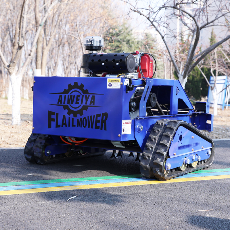 カスタマイズされたデラックス最新ロボット芝刈り機リモート制御芝刈り機スノーシャベル付きリモート制御