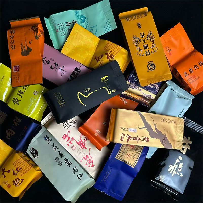 中国スタイルの有名なティーバッグ TIEGUANYIN DAHONGPAO JINJUNMEI JASMINE YASHIXIANG DIANHONG Blacktea Word カスタマイズされたアルミホイルバッグ