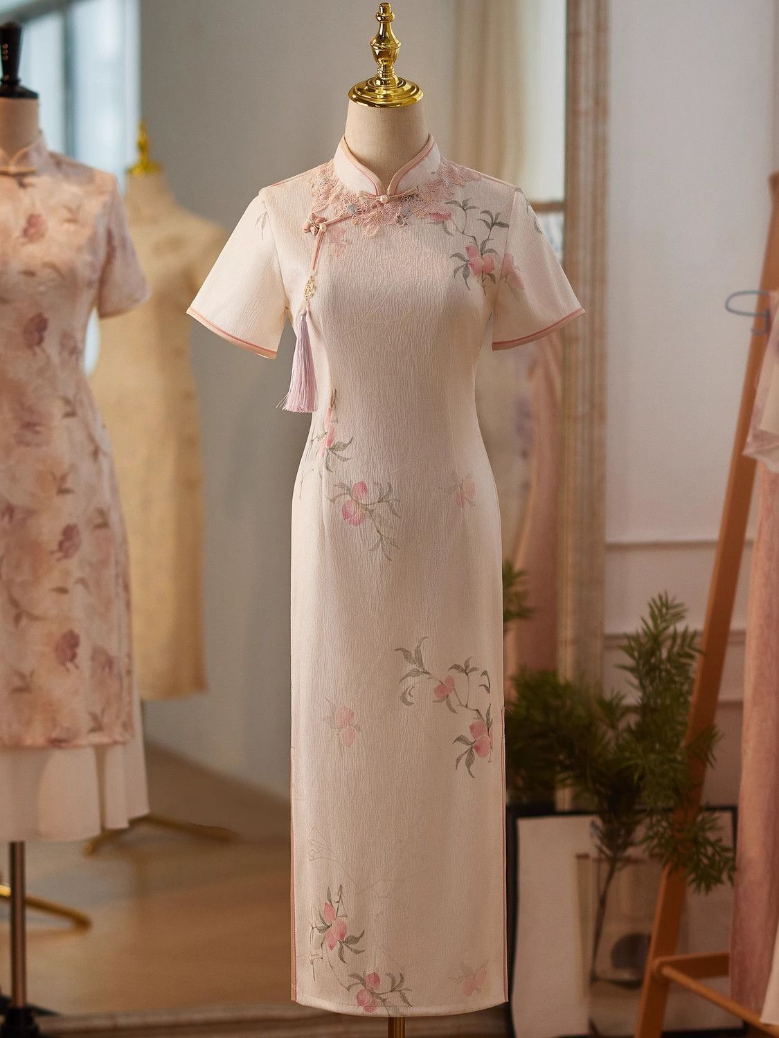 ピンク袍 2025 新しい、夏の中国チャイナドレス、若い女性のための高級エレガントなドレスロング女性チャイナドレス女性のための