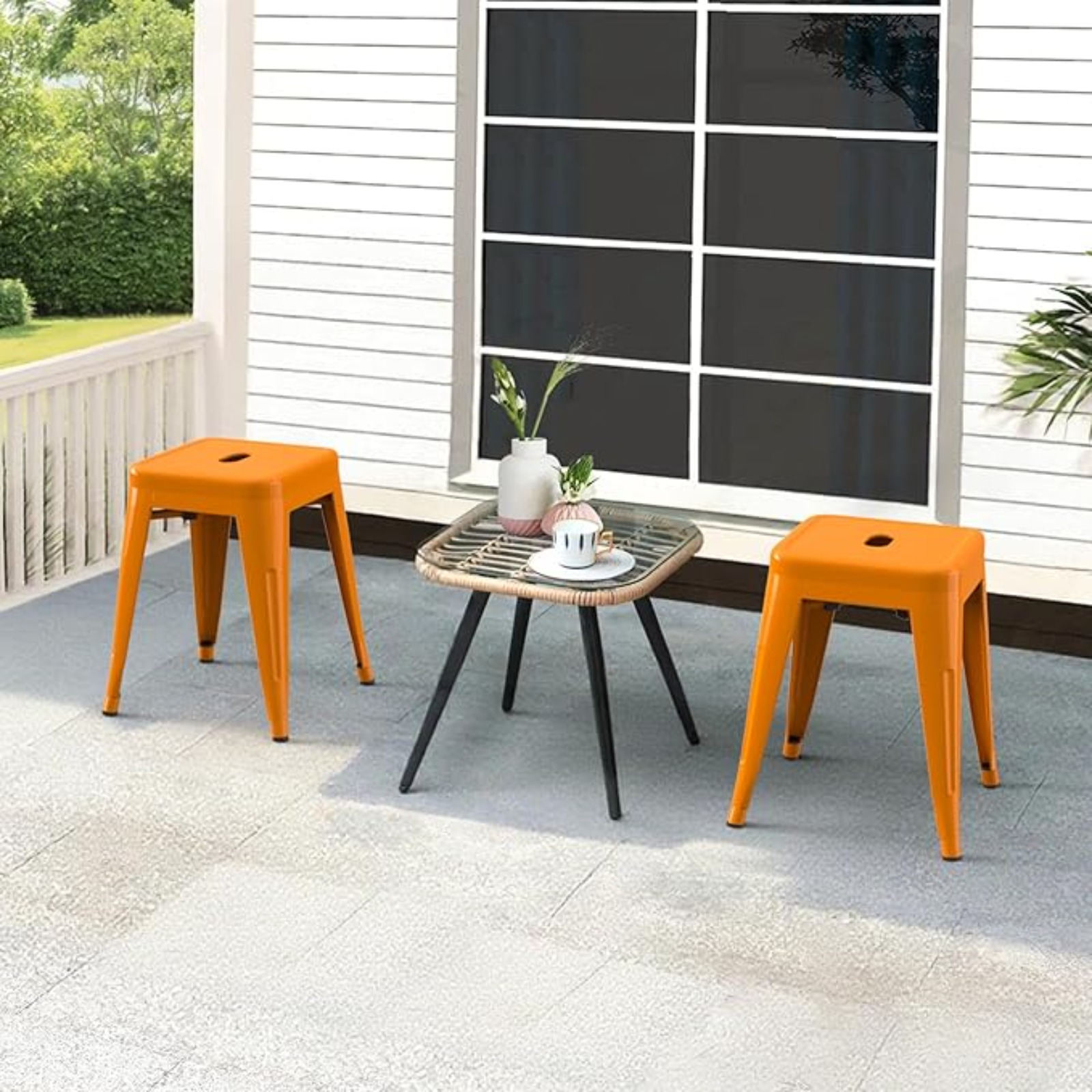 18インチ工業用金属バースツール、カウンターハイト工業用スツール、積み重ね可能なBacklDesignまたはキッチンアイランド、バー