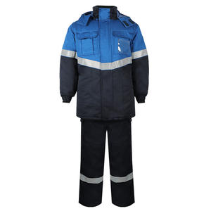 Men's Thermal Workwear: Heavy-Duty Insulated Workwear for Protection Against Cold Winter Weather in the Oil and Gas Industry
