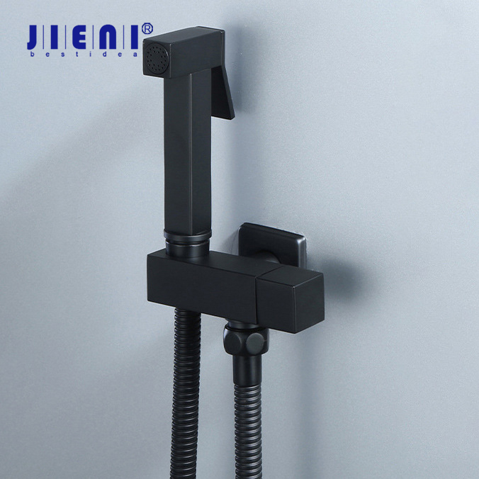 JIENI マットブラック手持ちトイレビデシングルコールドウーマンクリーナーウォールシャワースプレー蛇口アタッチメントセットフェミニンペット用