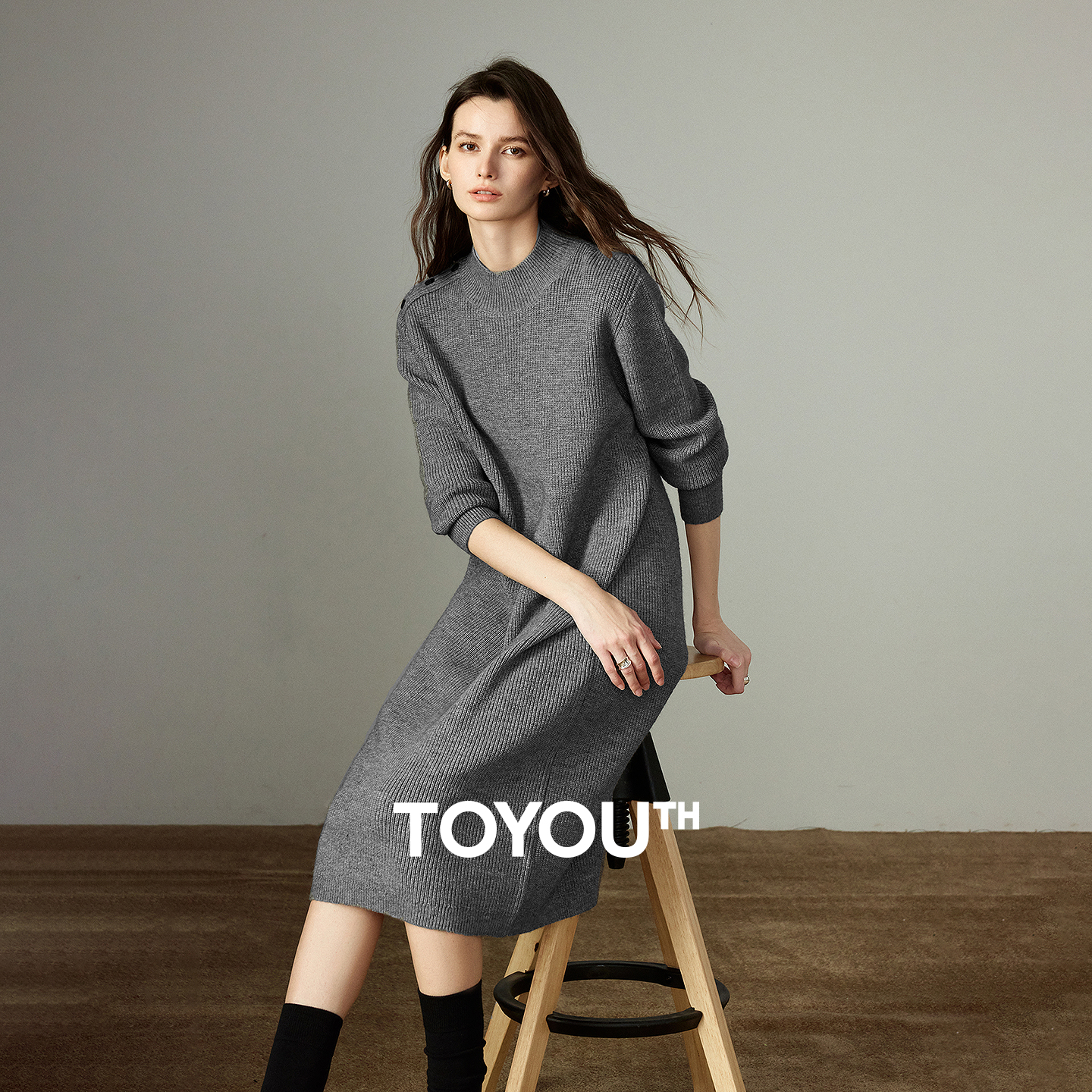 TOYOOUTH 女性ニットドレス 2025 冬の新北極フリース厚くて暖かいハーフハイカラールーズミッドレングスワンピースドレス