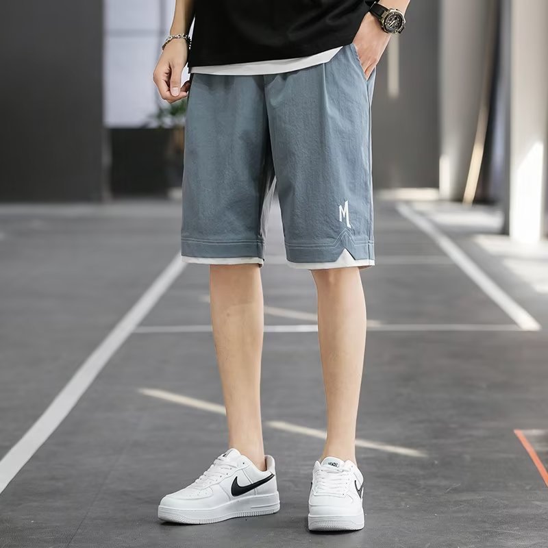カジュアルアイスシルククラシックポケットショーツ男性着用薄型ルーズファッションウエスト巾着ストリートカジュアル夏 5 セントショート