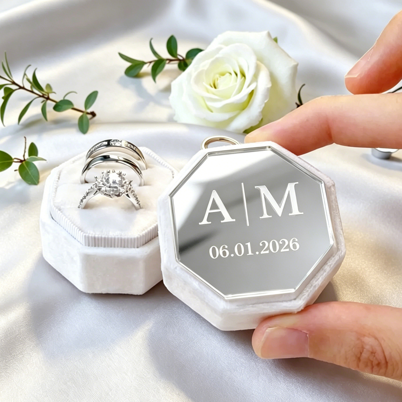 パーソナライズされた結婚指輪ボックス、トリプルスロットベルベットリングボックス、婚約指輪ボックス、カスタムリングボックスの提案