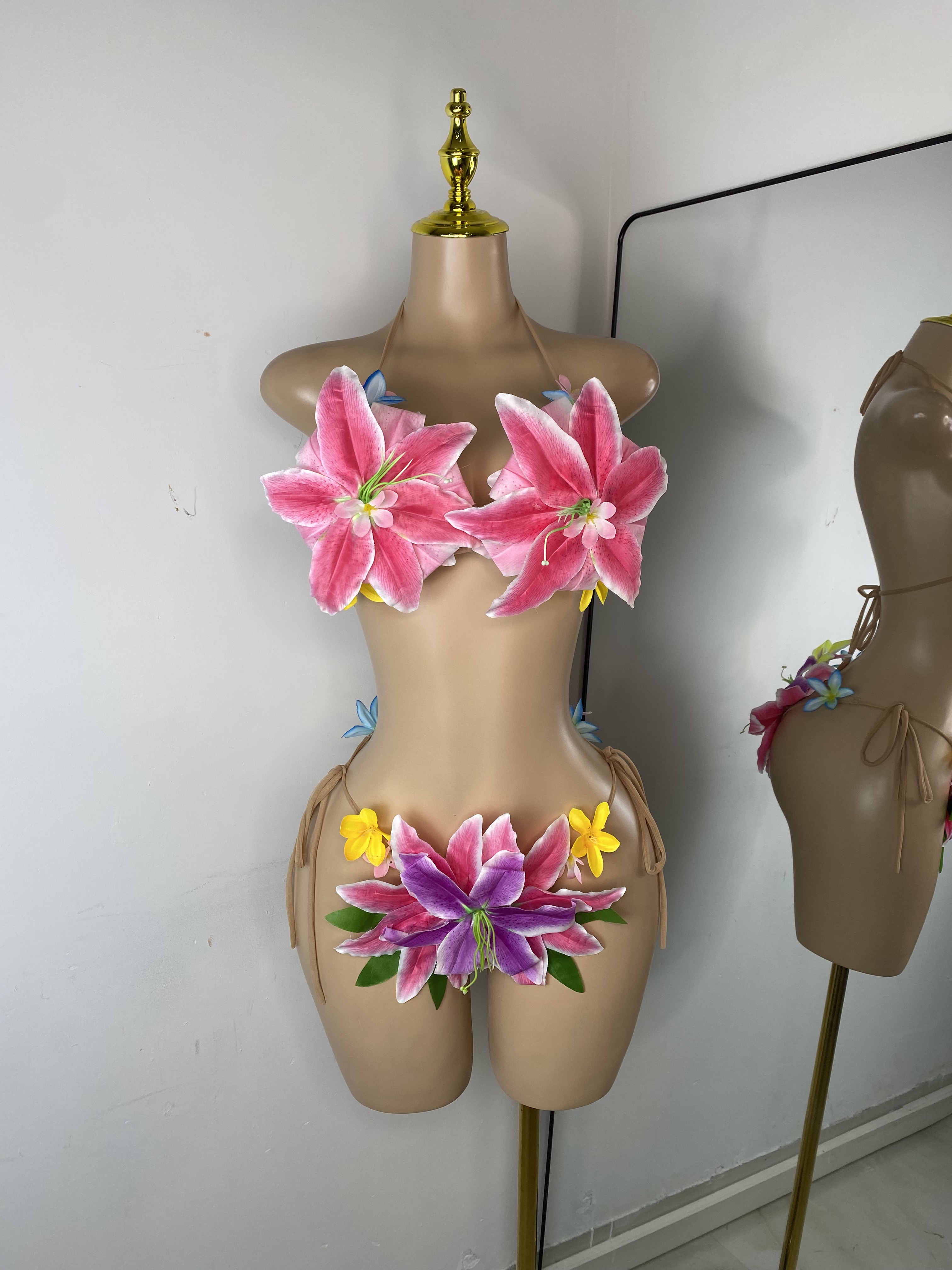 女性のセクシーなトロピカル手作り花トレンディなビキニ 2 枚透明花水着ビーチ衣装ダンサーパフォーマンス衣装