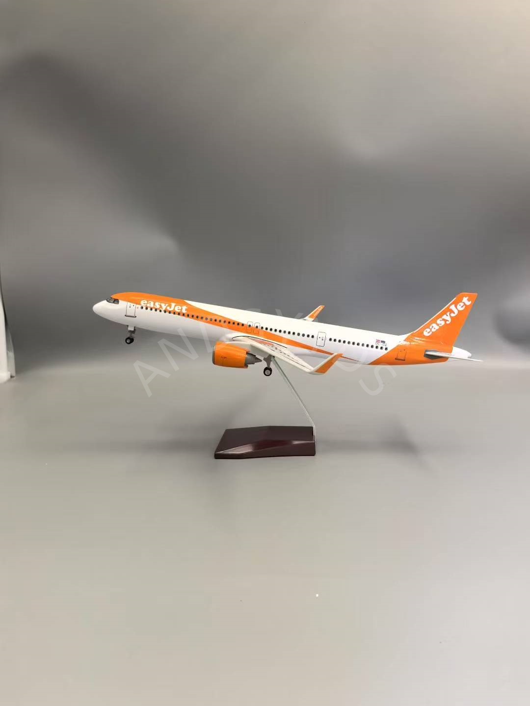 おもちゃの飛行機 45 センチメートルエアバス A321neo イージージェット航空模型飛行機ダイキャスト航空機装飾コレクションディスプレイ収集ギフト
