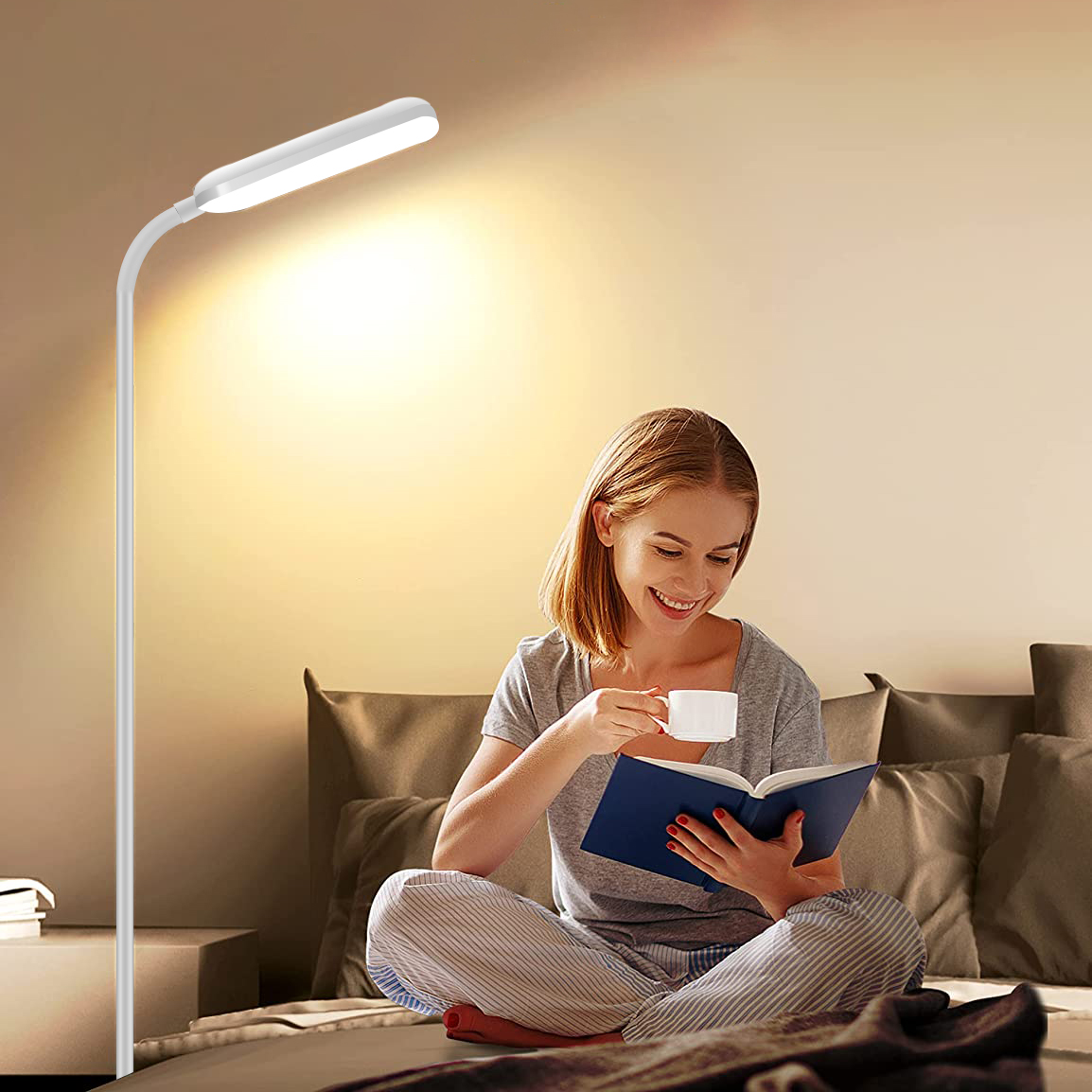 現代の LED フロアランプリビングルーム調整可能なグースネックワークライトリモート調光屋内立ち読書灯