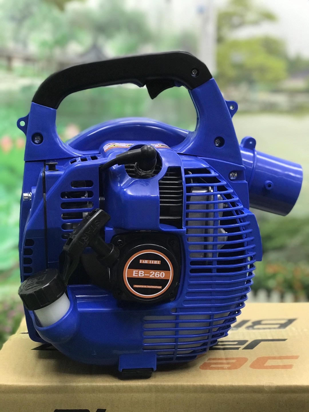 リーフブロワーガソリン EB260 25.4cc ワイヤレスポータブル高真空送風機パワーガーデンツール車の除雪用