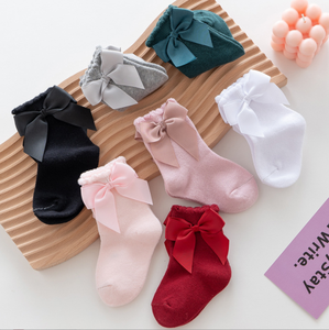 高品質のカスタムメイド子供用コットンソックス、クルーソックス（女の子用）、リボン付きのかわいい子供用ソックス