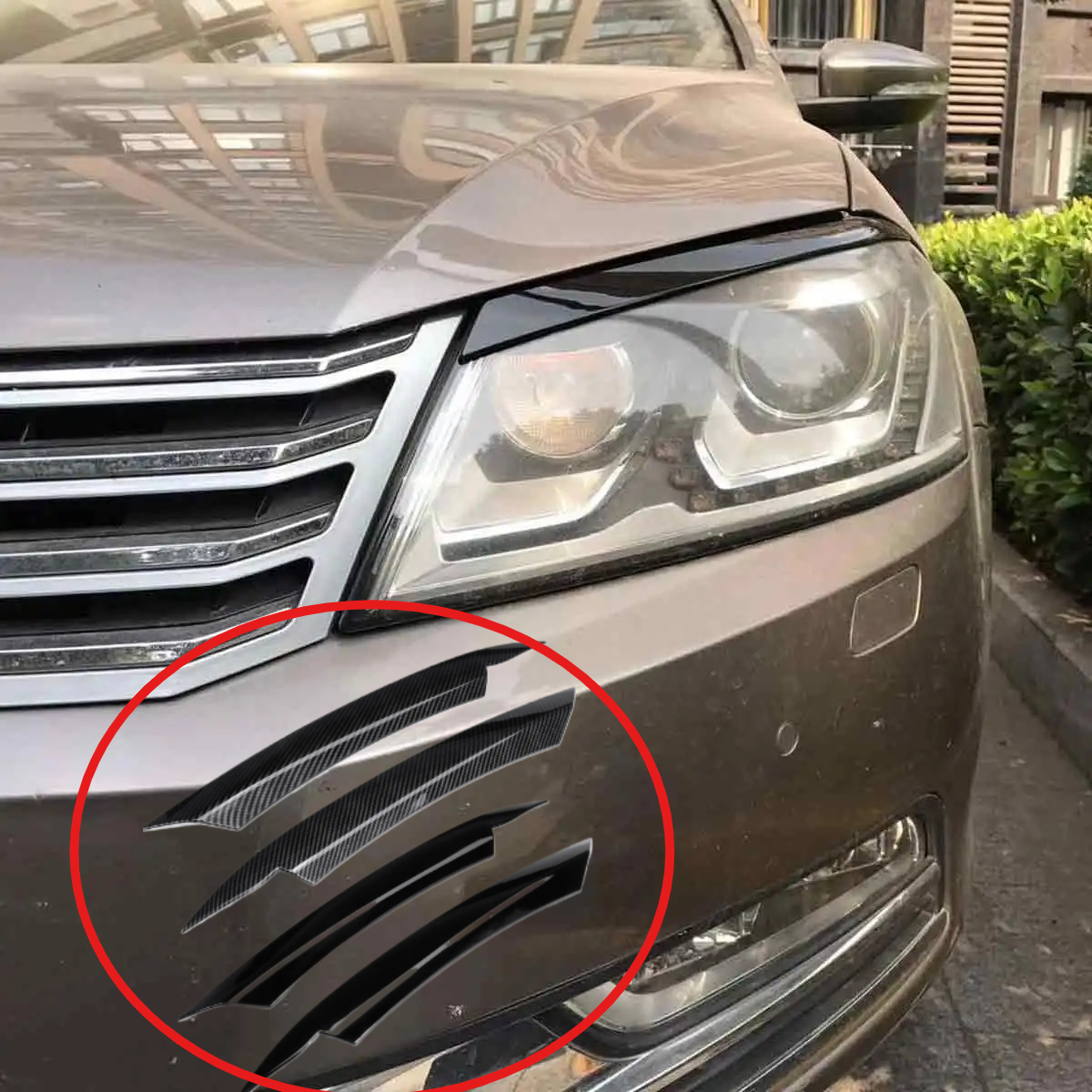 車のヘッドライトヘッドランプライトまぶた眉毛ステッカーカバートリム Accessori ピアノブラックフォルクスワーゲン VW パサート B7 2010-2015