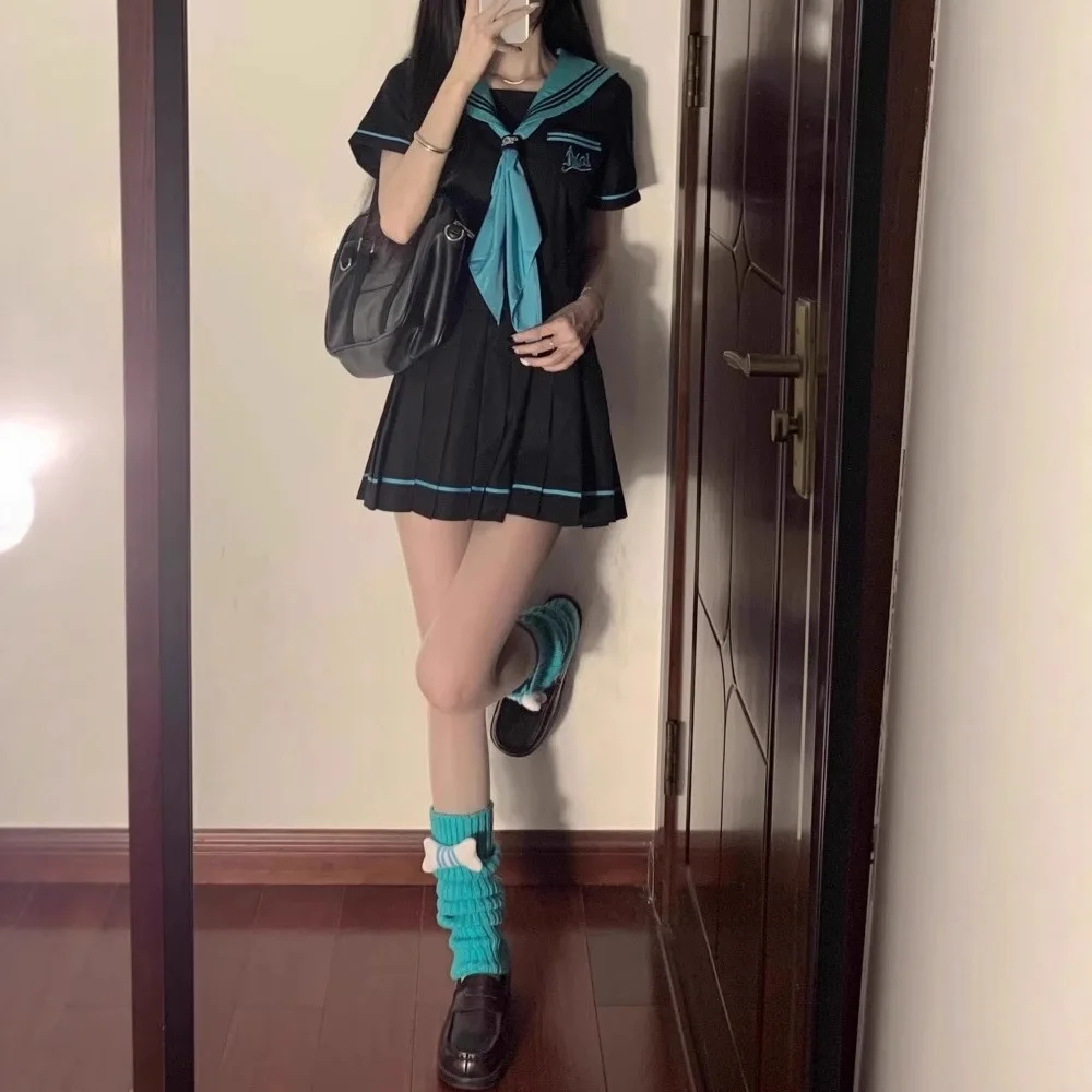 カレッジスタイル日本の学校制服セット女性の夏のセーラースーツトッププリーツスカートツーピースセットドレスアンモニア繊維