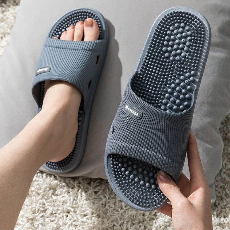 無地メンズスリッパ浴室アンチスリップマッサージサンダル女性シンプルなソフト底健康靴 Zapatillas Casa Hombre