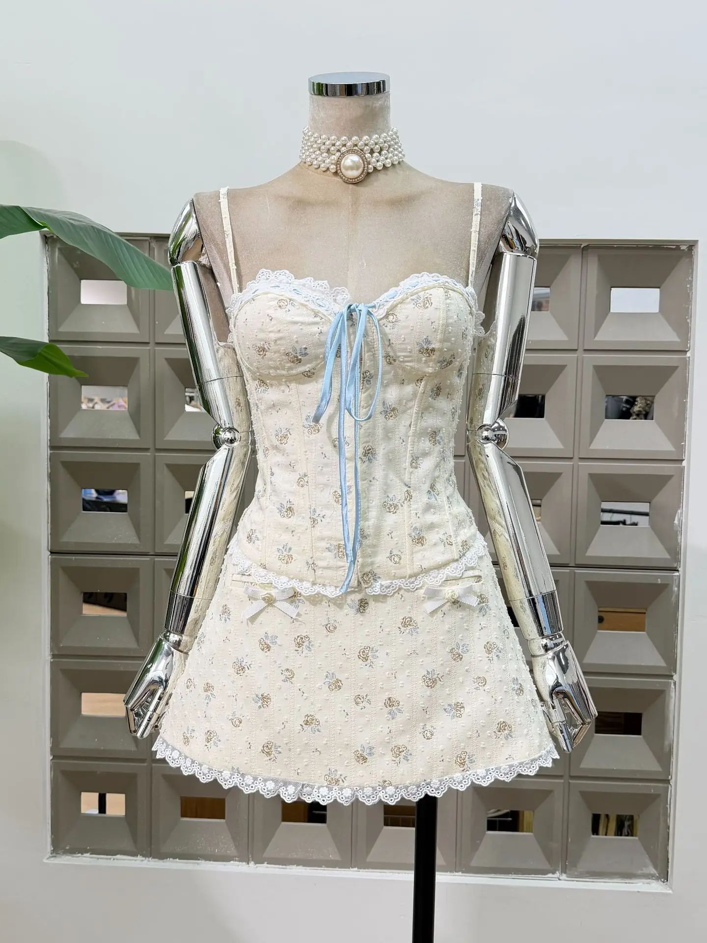 女性のセクシーな Coret トップスカートセット花柄プリントファッション甘い 2 ピースドレススーツナイトクラブ祝う外出ドレス
