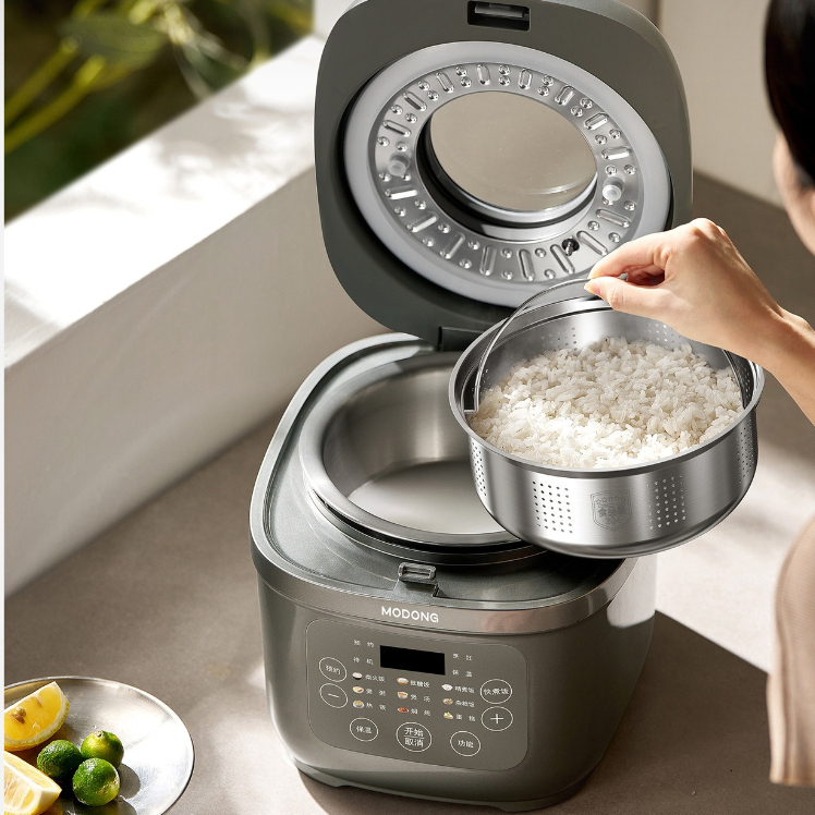 プロのチタン炊飯器、コーティングフリーの球形ポット、米水分離器、健康的な食事のためのスマートな可視ウィンドウ