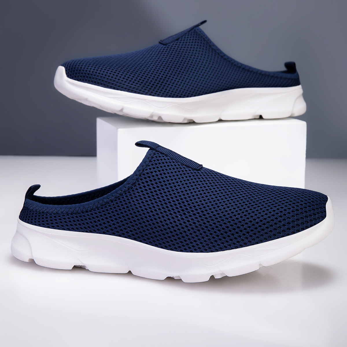メンズハーフスリッパシューズファッション通気性屋外メッシュカジュアルスニーカー軽量快適な Tenis Masculino ウォーキングシューズ