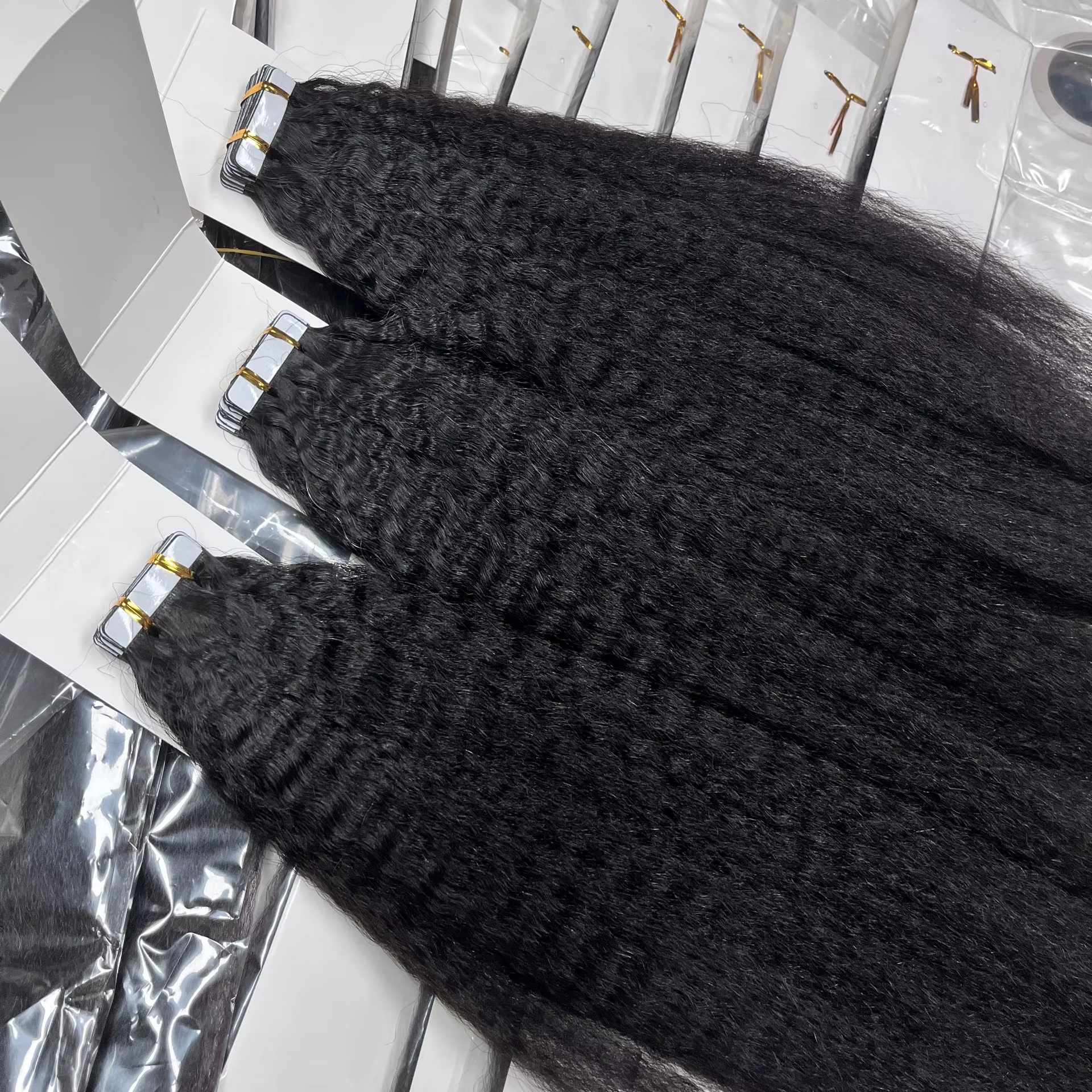 変態ストレートテープでヘアエクステンション接着剤目に見えない 100% 人間レミー黒髪エクステンション焼きストレートブラジル髪
