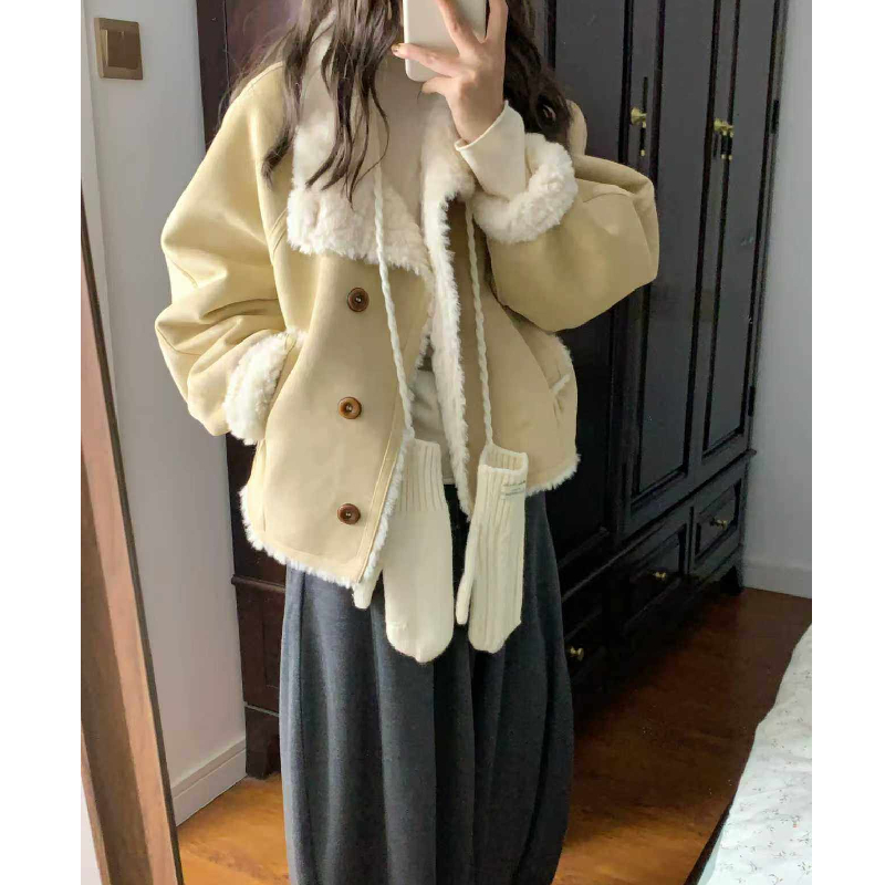 スタイリッシュな女性の革の毛皮のコート秋冬新小さいサイズファッショナブルなジャケットトップ 2026 モデルフルスキンデザイン暖かさ