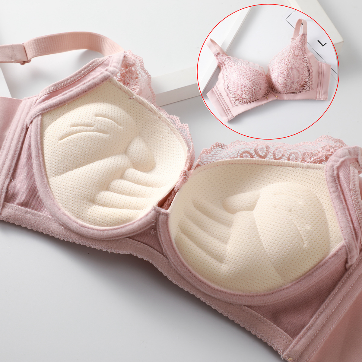 プッシュアップブラジャー女性のセクシーな花柄レース Bralette ワイヤレスソフトシームレスブラジャー綿快適なギャザー女性ランジェリー