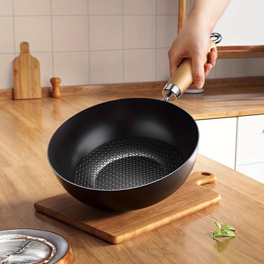 耐久性のあるノンスティック小型鋳鉄中華鍋コーティングなしユニバーサルフライパン木製ハンドル深鍋シングル