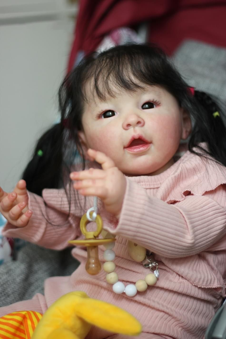 NPK 60 センチメートル巨大な赤ちゃんサイズリボーン人形メイリアン女の子茶髪 3D スキン複数層絵画目に見える静脈
