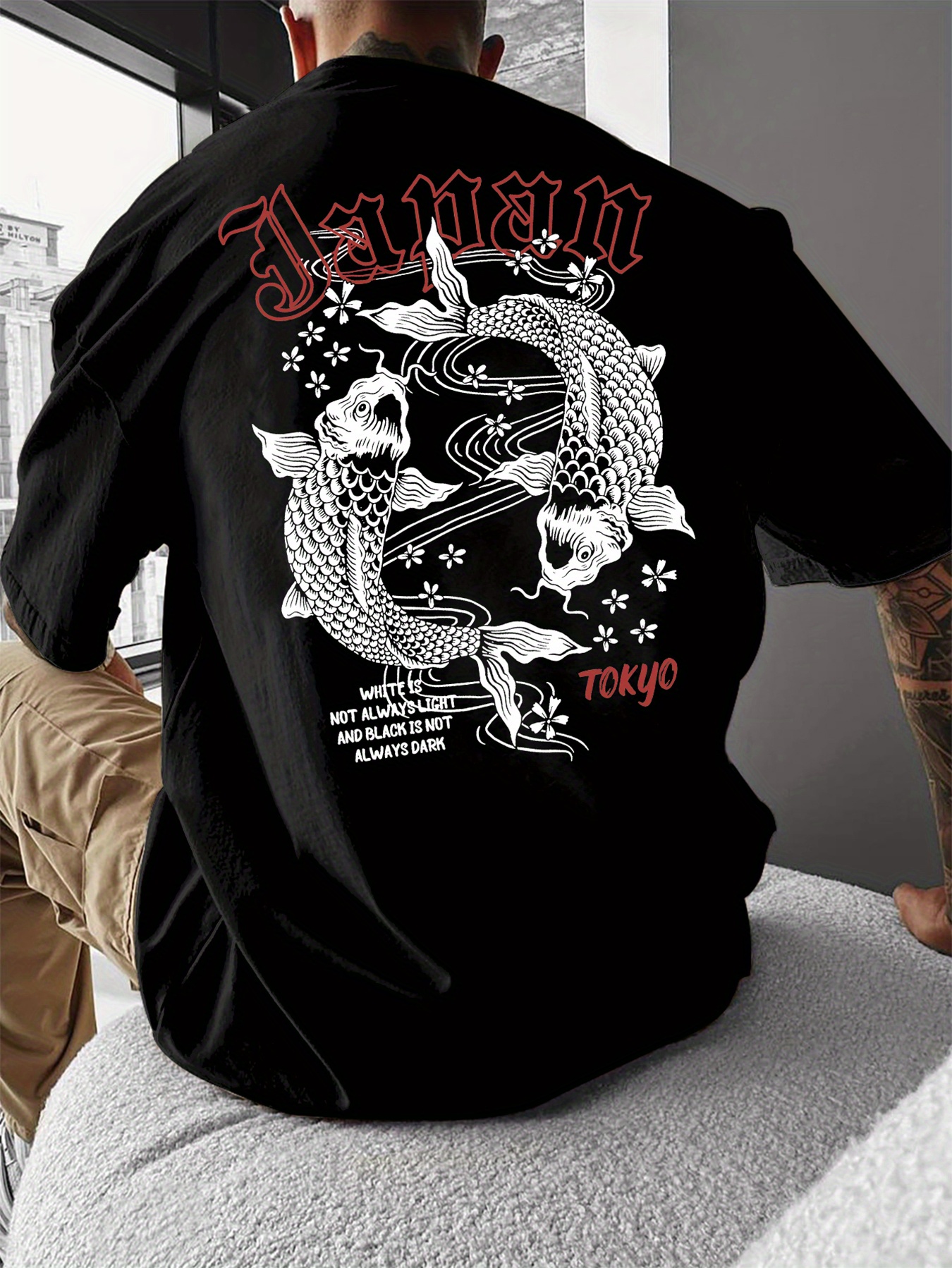 メンズ夏のトレンディな日本の鯉東京市テーマパターンTシャツ - 綿100%素材 - デイリーカジュアルウェアに最適