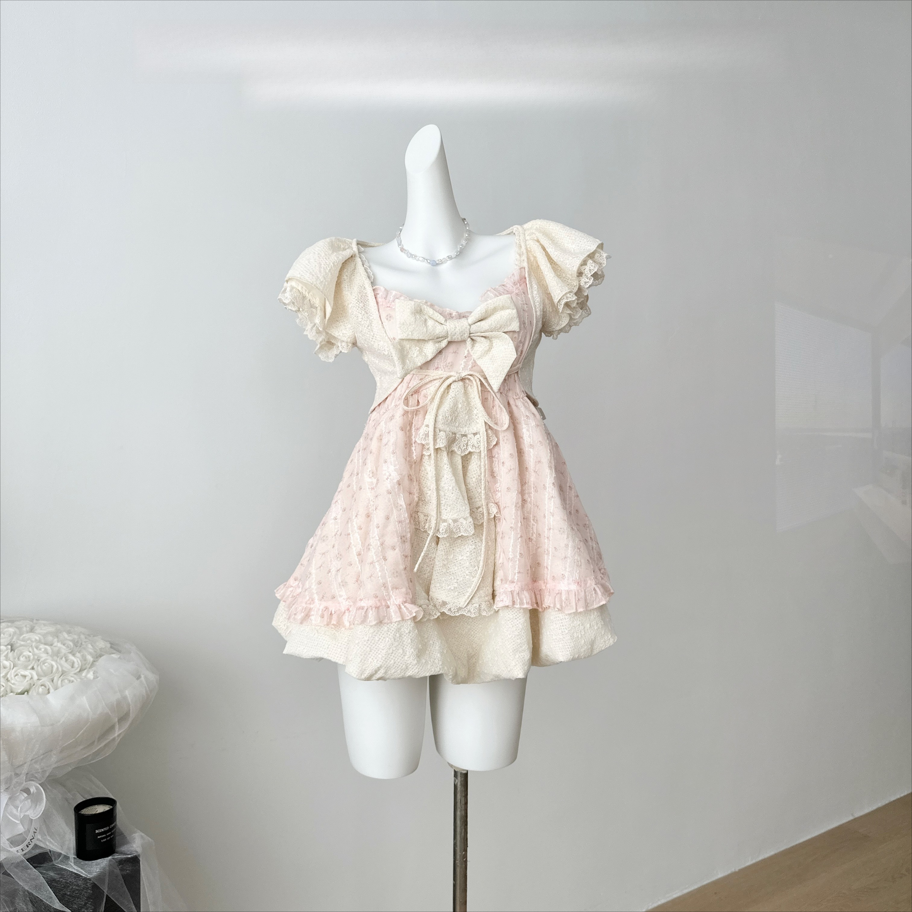 甘いロリータ弓レースドレス女性パフスリーブフリルレイヤードスカートプリンセススタイルヴィンテージコテージコアフェアリーコアかわいい衣装