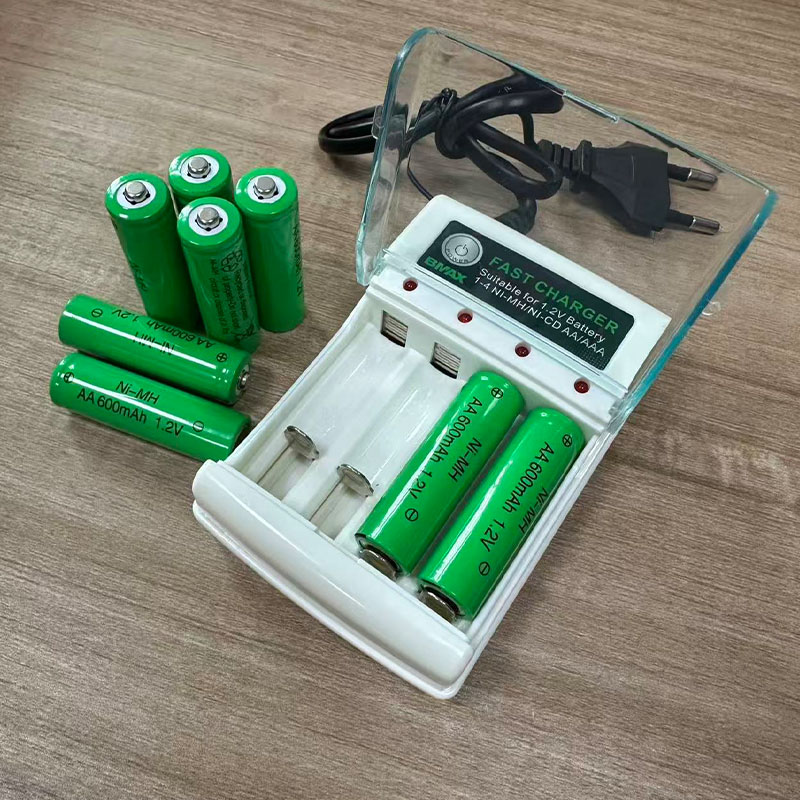 1.2V 単三ニッケル水素充電式バッテリー 600mAh 高容量バッテリーリモコンマウスおもちゃ懐中電灯 MP3 プレーヤー充電器