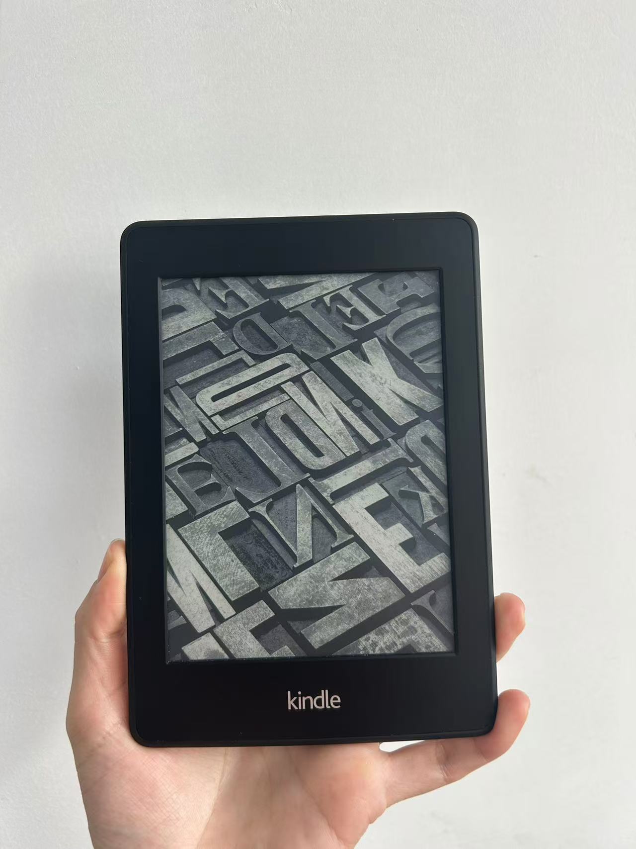 中古 KPW2 / Kindle Paperwhite 2 / Kindle 第 6 世代 バックライト付き Kindle 電子書籍リーダー 2GB/4GB Rom