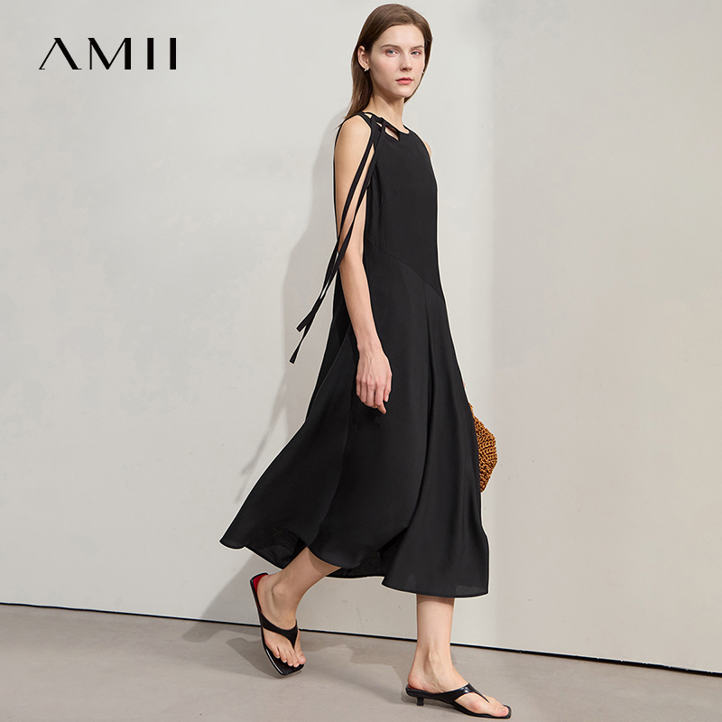 Amii ミニマリスト職業ドレス女性 2025 夏の新オフィスレディエレガントなネクタイノースリーブコンフォートプリーツロングドレス 12542120