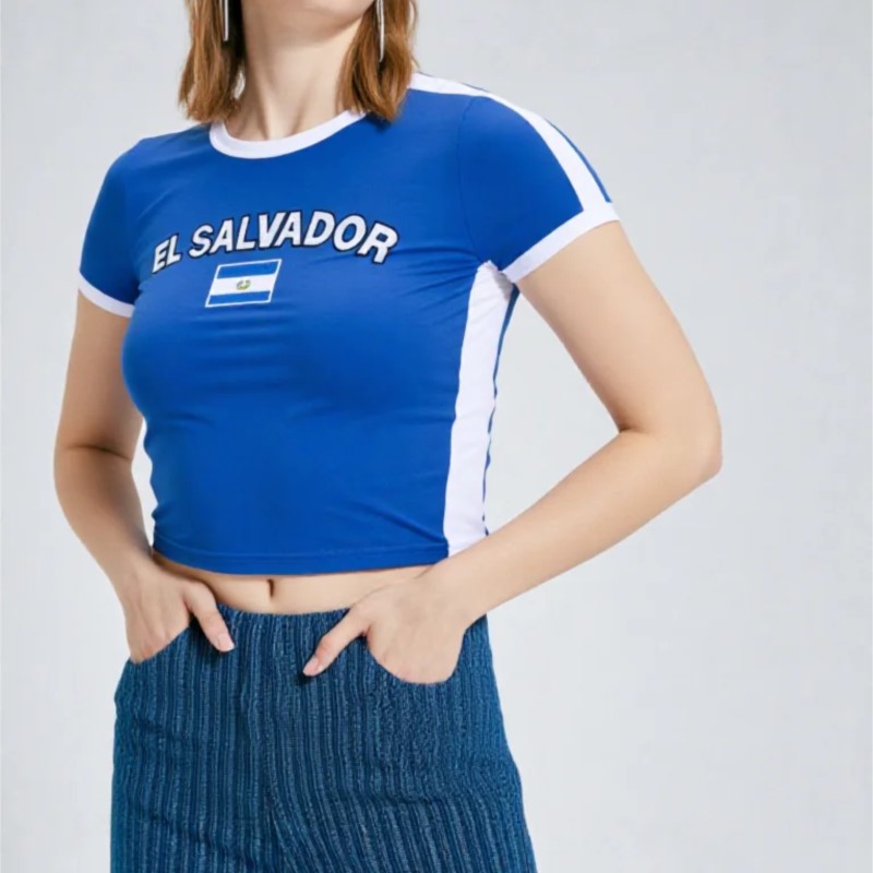 夏エルサルバドル Y2K ベビー Tシャツスリムフィット Tシャツ女性のセクシーな半袖 O ネックベーシックブルースポーツカジュアルスタイルクロップトップス