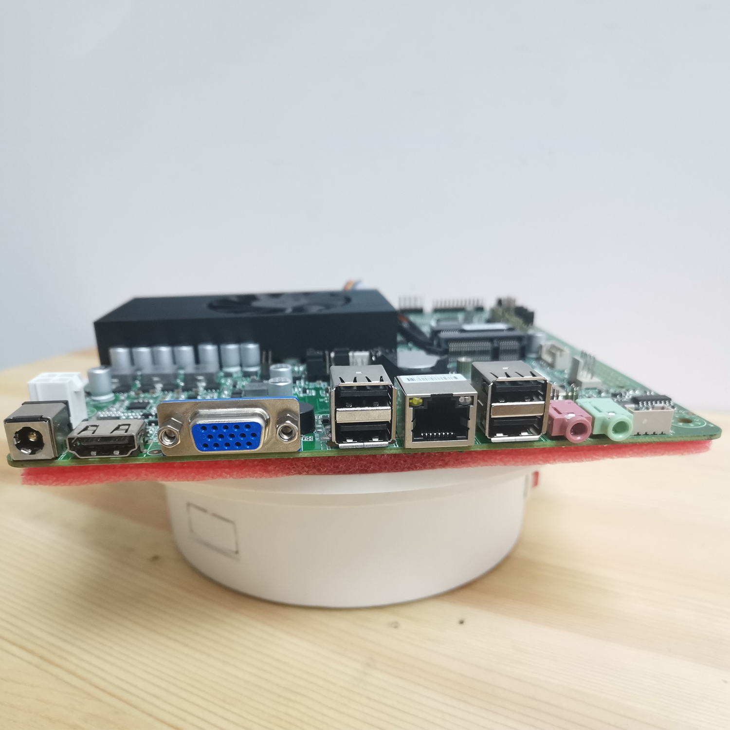 ラップトップマザーボード低電力コンピュータマザーボード産業統合インテルコア i3-3217U 8 グラム RAM 256 グラム SSD