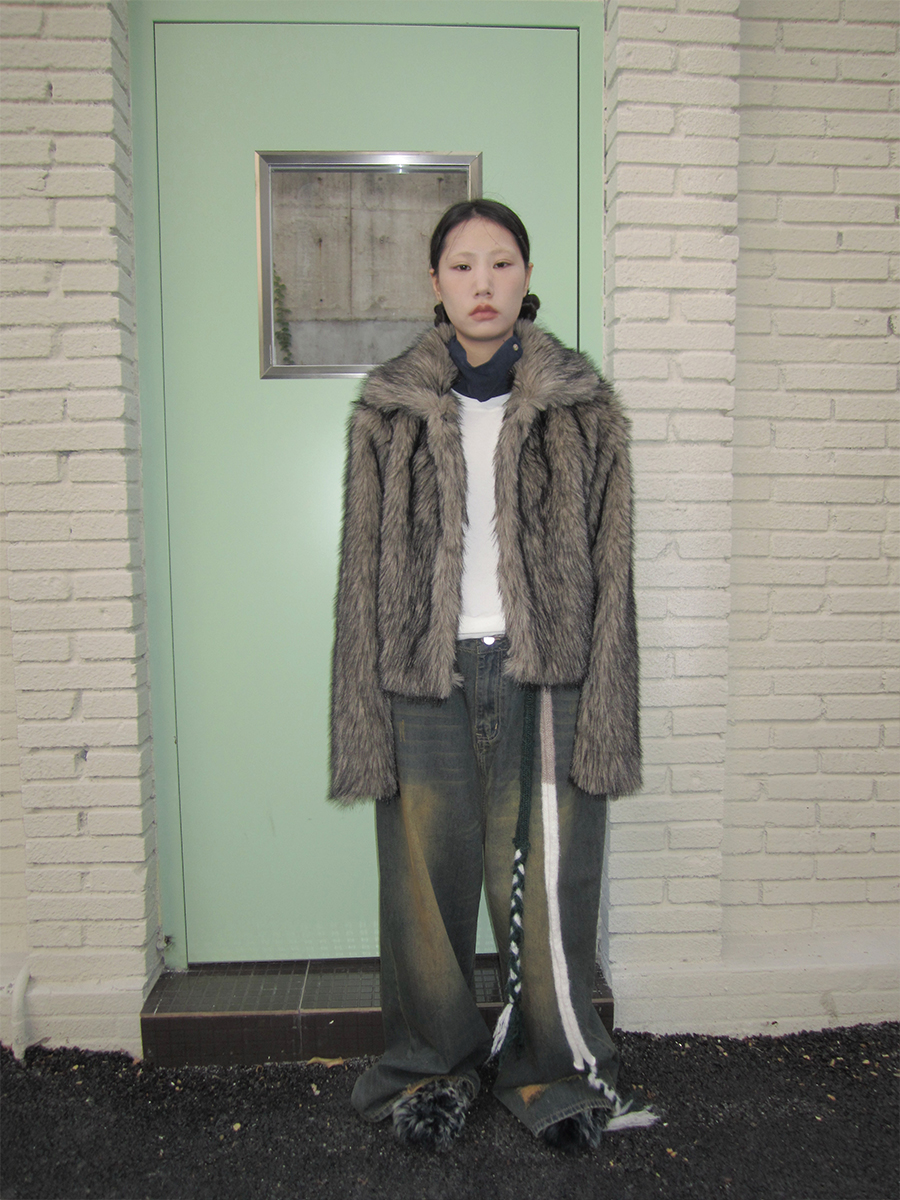 暖かさの女性の毛皮の襟革と毛皮の Inteated アウター コート ロング Sve ミッドレングス ルーズ フィット韓国 Sle 通勤風