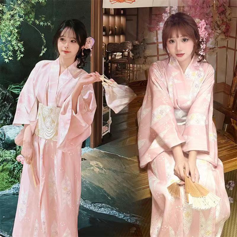 ピンクの着物女性の伝統的な和服春夏カーニバルシェンミンガールコスプレ衣装浴衣バスローブ女性