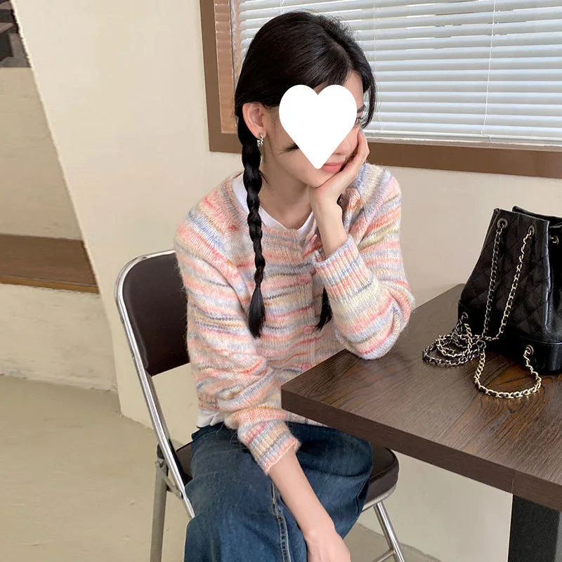 グラデーションピンクのセーターオープンカーディガン怠惰なデザインルーズソフトラウンドネックニットアウターウェアの女性のファッションカジュアル快適な