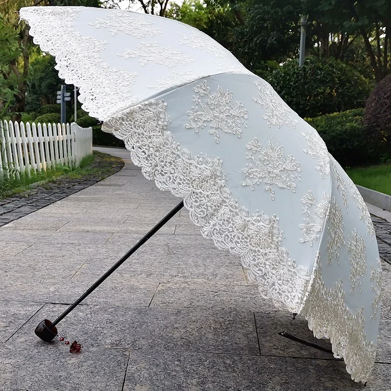 黒とベージュのレース刺繍太陽と雨傘 UV 保護ステンレス鋼シャフト木製ハンドル女性のための