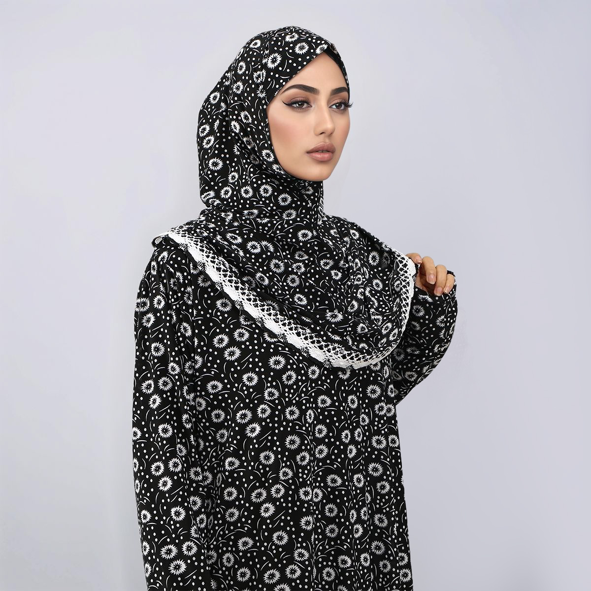 イスラム教徒中東アバヤリネン新花女性のためのファッショナブルなラマダンロングガウンフード付きプラスサイズ祈りローブターバン