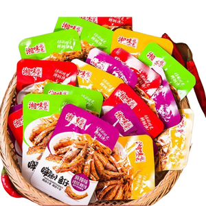 半ソフトタイプのスパイシーな小魚スナック、塩味の干しカタクチイワシ、アジアのエキゾチックな風味、前菜、バーのおつまみ、ご飯のトッピング、袋入り