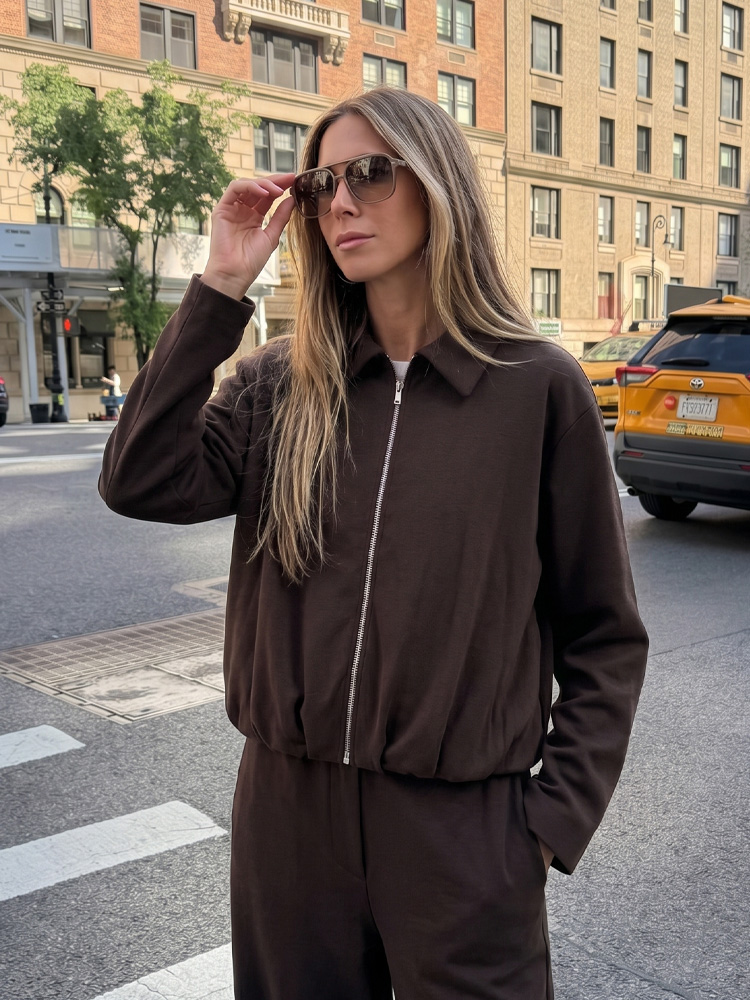 HH 女性ヴィンテージブラウンショートコート長袖ラペルプリーツジッパールーズジャケット春秋のファッションストリートスタイル生き抜く